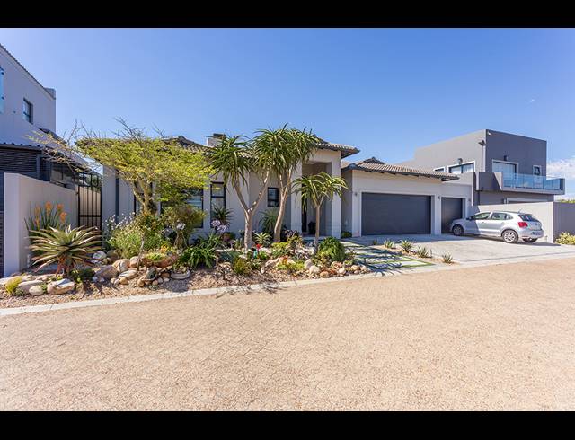 4 BEDROOM HOUSE FOR SALE IN SAGEWOOD